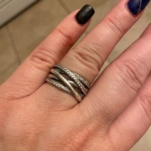 ❤️‍🔥 Price Drop ❤️‍🔥Gorgeous Pandora Anniversary Ring